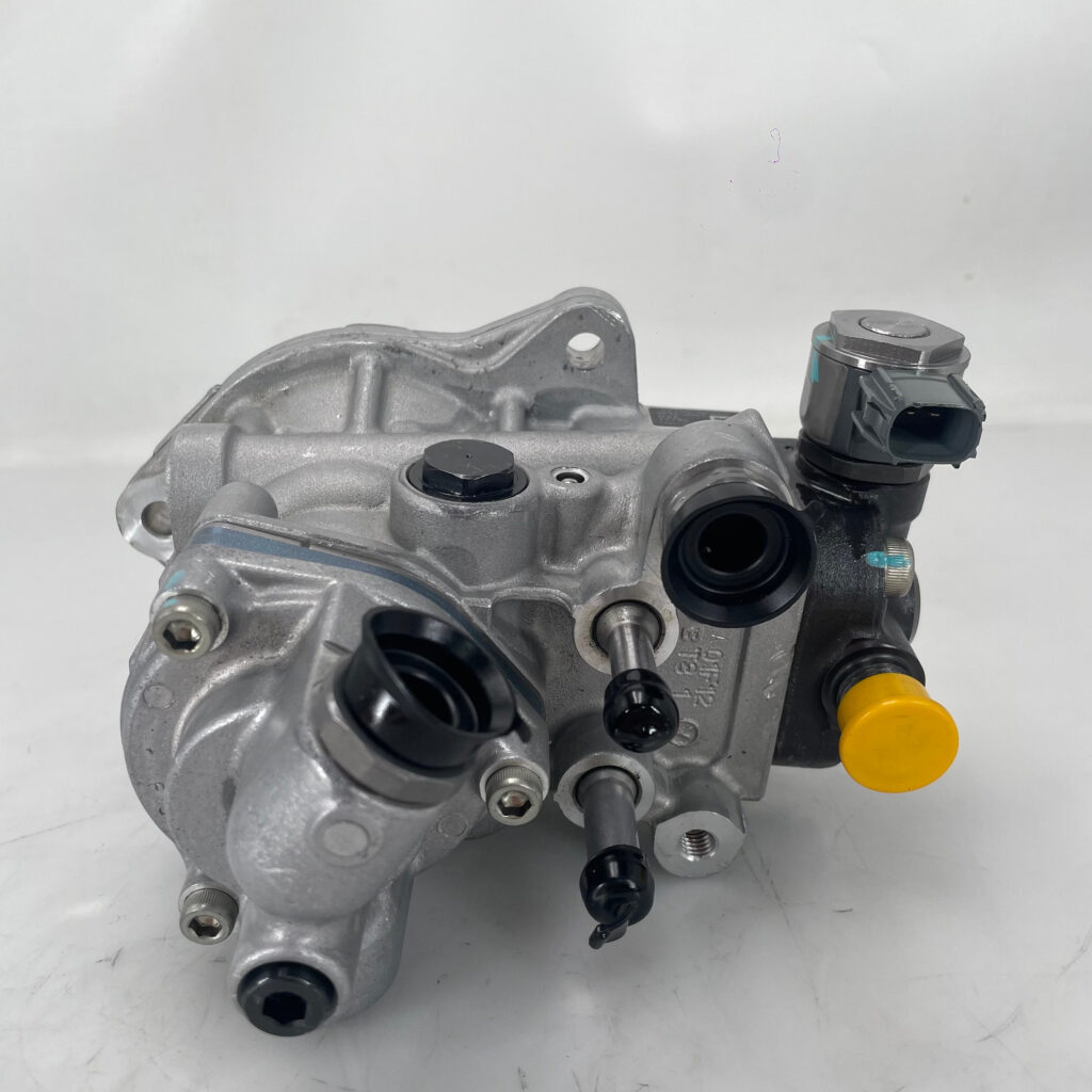 22100-0E010 Fuel Injection Pump for Toyota Hilux