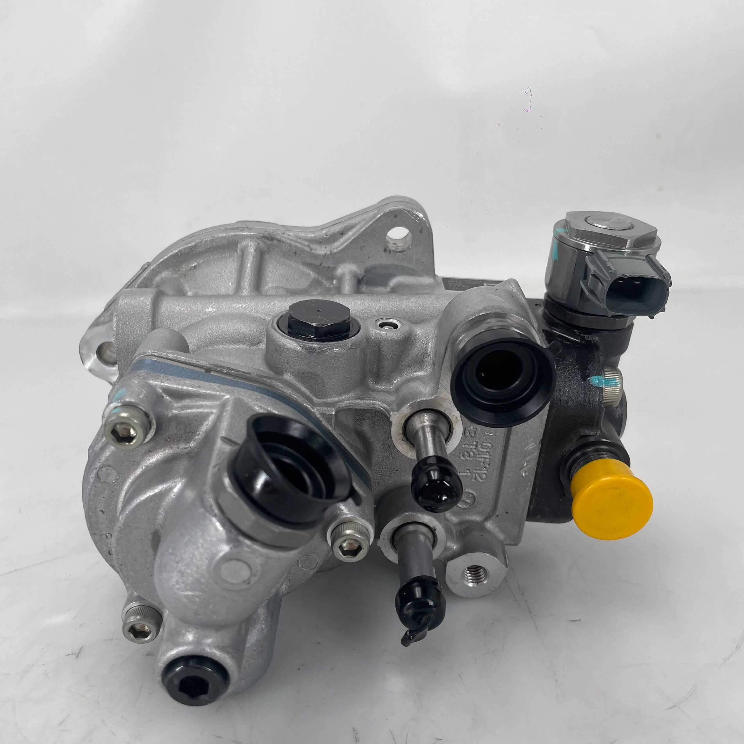 22100-0E010 Fuel Injection Pump for Toyota Hilux 22100-0E010 Fuel Injection Pump for Toyota Hilux